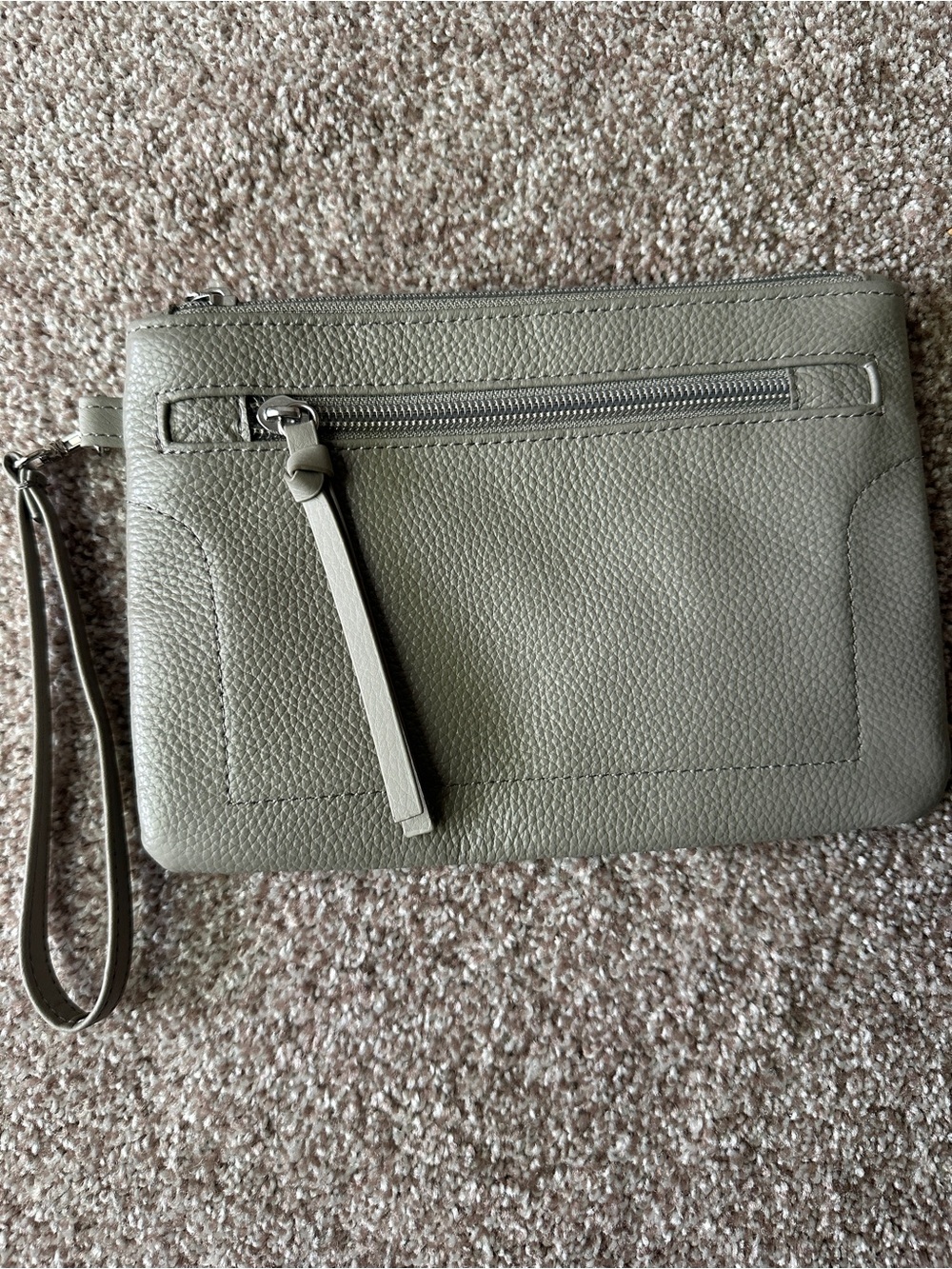 Women's Wristlet leather Clutch in Light Gray